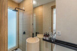 Bingin unit 13 | Bathroom
