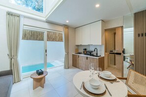 Bingin unit 13 | Private kitchen | Mini-fridge, stovetop, cookware/dishes/utensils