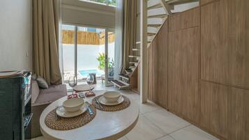 Nomi 4B | Living area