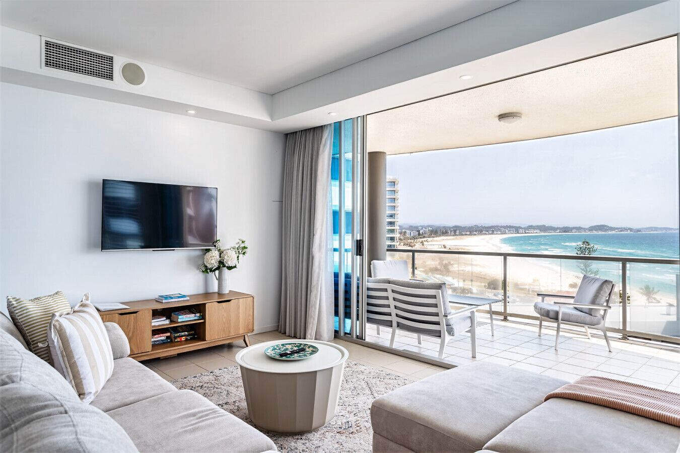 تلفزيون، كُتُب