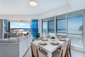 تناول الطعام