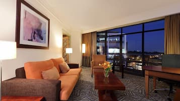 Junior Suite, 1 Bedroom, City View | In-room safe, iron/ironing board, free WiFi