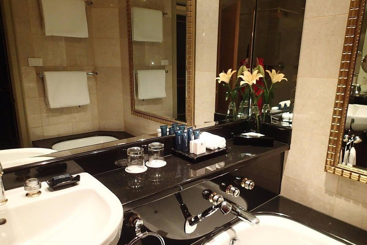 Standard Room, City View | In-room safe, iron/ironing board, free WiFi