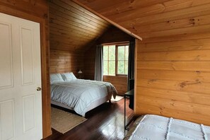 3 bedrooms, iron/ironing board, travel cot, WiFi