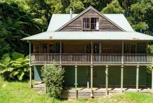 Tall Trees Eco Retreat - Fern Cottage