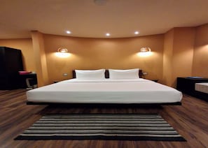 Chambre Familiale | Espace de travail pour ordinateur portable, Wi-Fi gratuit