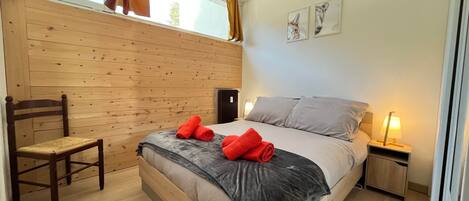 2 camere, ferro/asse da stiro, Wi-Fi, lenzuola