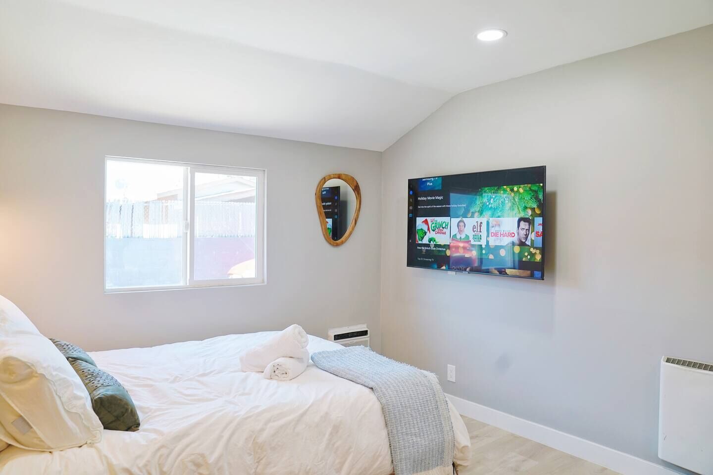 Tabla de planchar con plancha, cuna de viaje y wifi gratis 