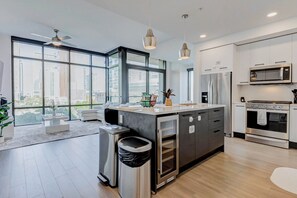 Microwave, oven, stovetop, dishwasher