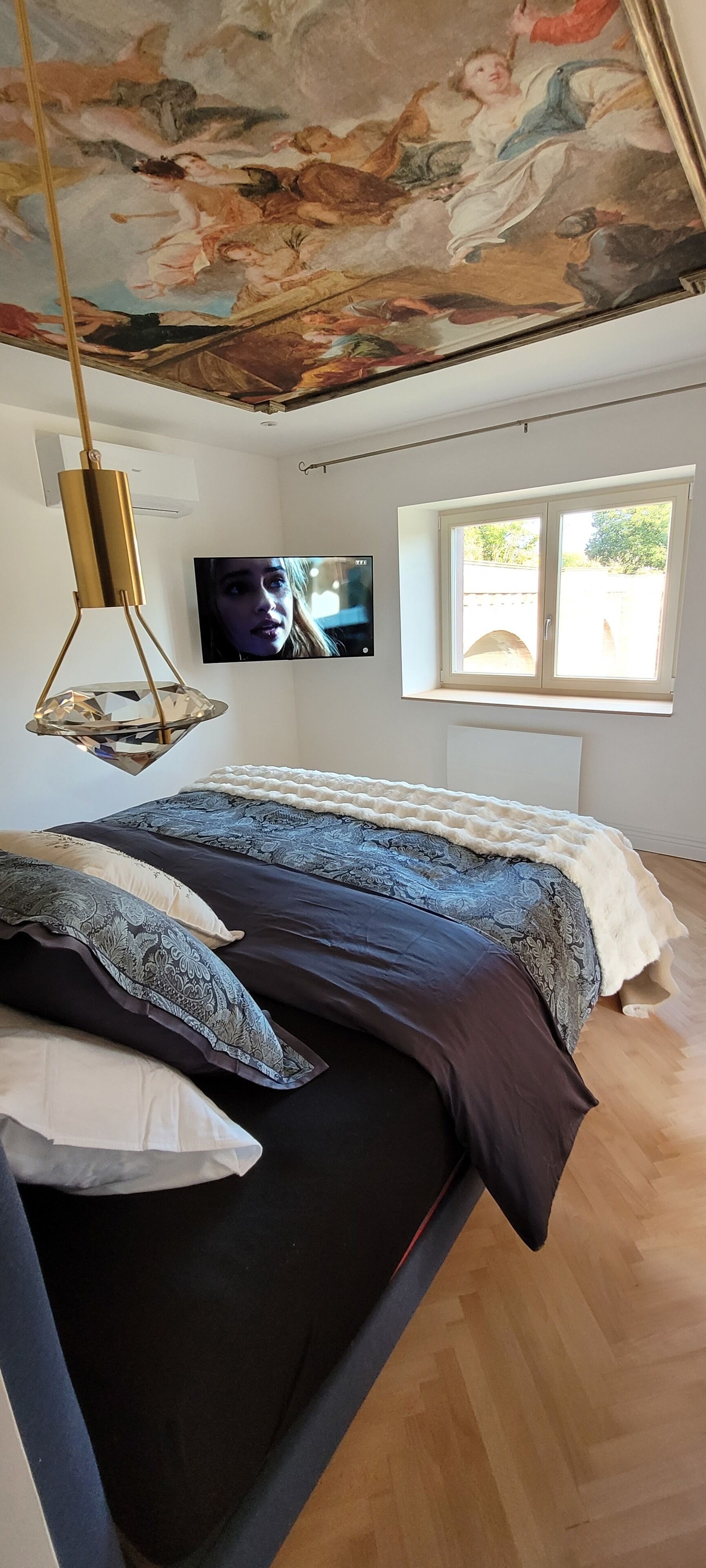 1 bedroom, in-room safe, iron/ironing board, internet