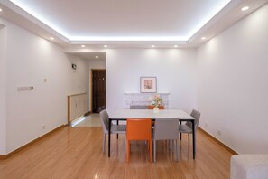 Superior Apartment, 3 Bedrooms, Kitchen, City View | Living room | 55-inch Smart TV with cable channels - Tyms Gubei Elegant 3BR 2BA APT  (Shanghai)
