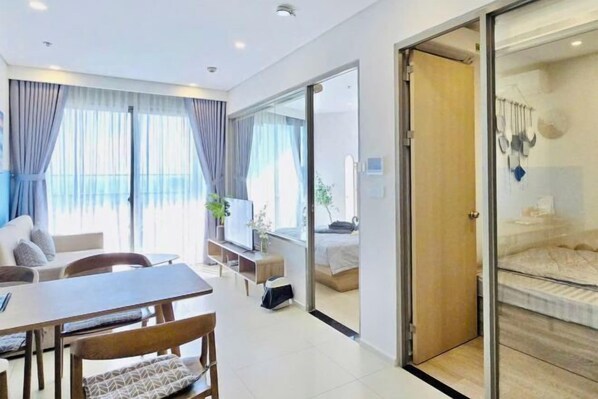 Room - 2 Bedroom Luxury Condotel - The Song Vung Tau (Vung Tau)