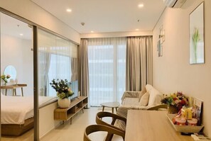 Room - 2 Bedroom Luxury Condotel - The Song Vung Tau (Vung Tau)
