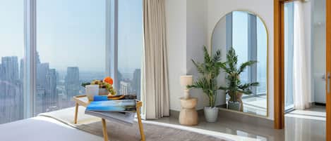 Departamento Deluxe, para no fumadores, vista al canal | Tabla de planchar con plancha, wifi gratis y ropa de cama