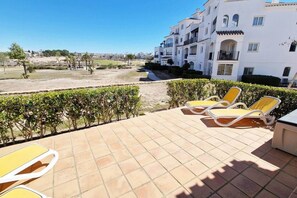 Terrace/patio - Spacious Ground Floor Apartment (Jerónimo y Avileses)