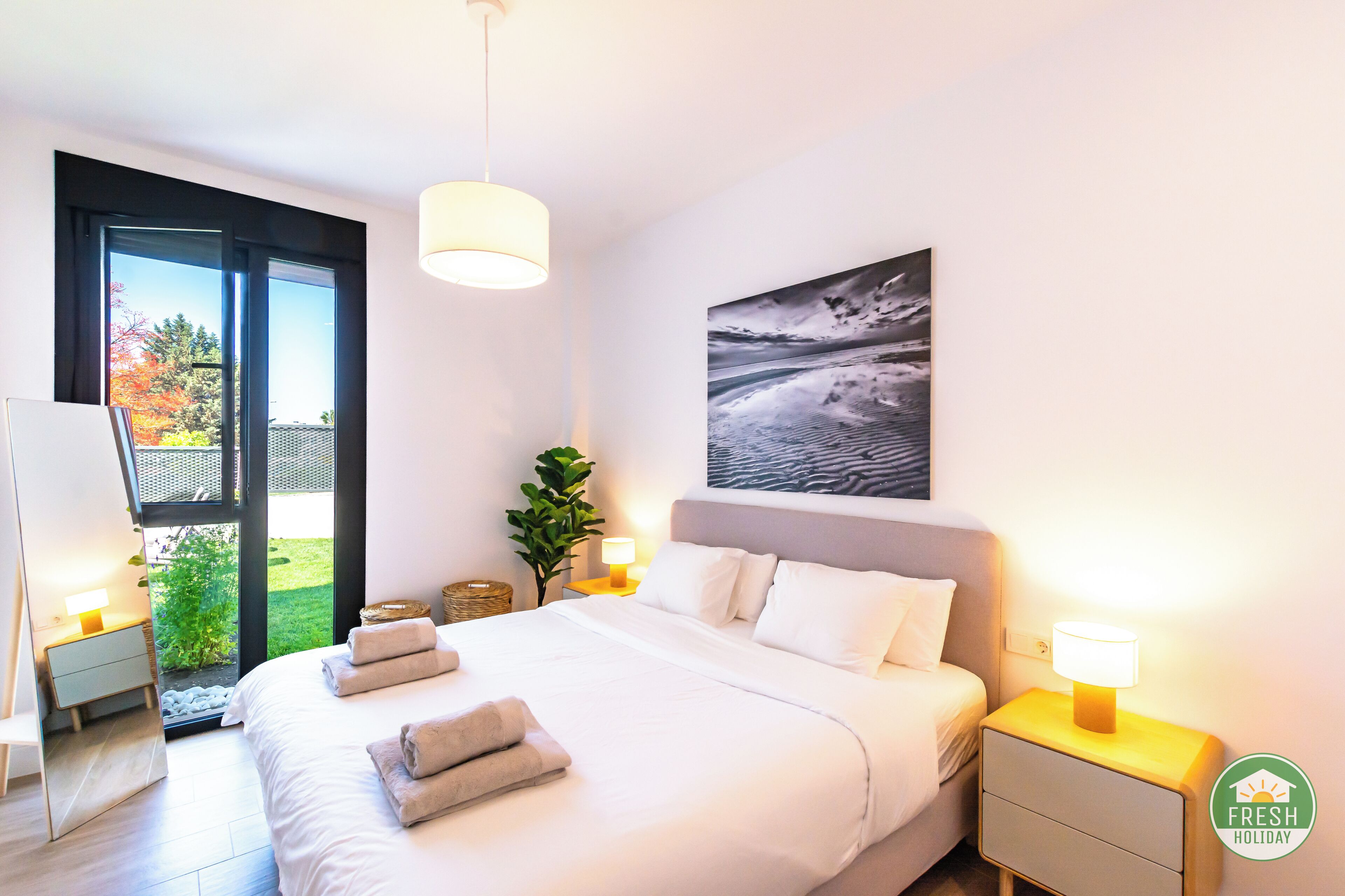 3 bedrooms, iron/ironing board, WiFi, bed sheets