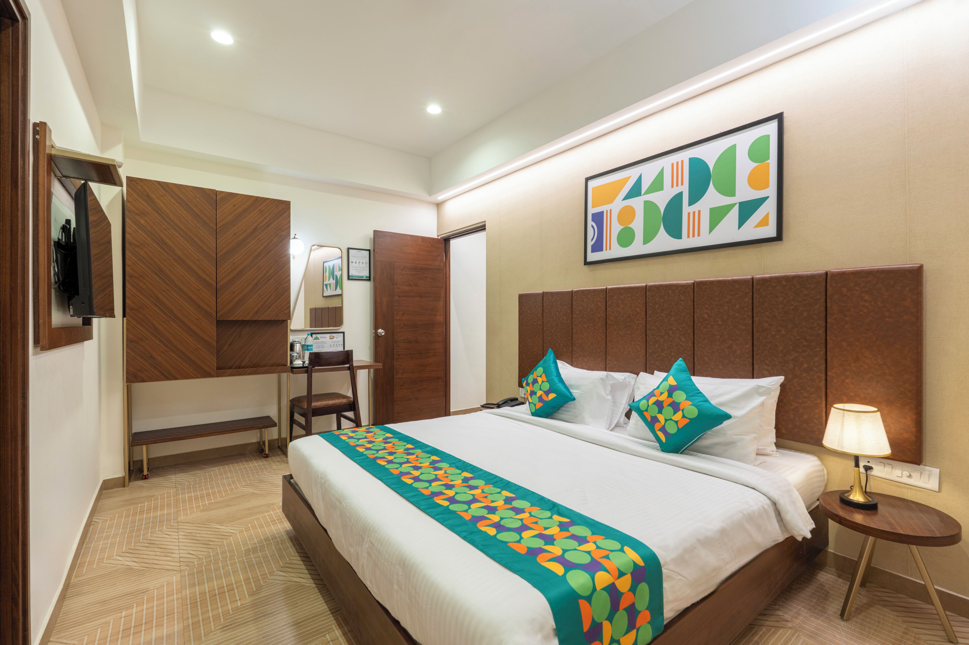 Chambre Double Premium | Fer et planche à repasser