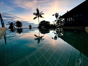 Room, 3 Bedrooms, Smoking, Private Pool | Pool