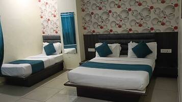 Deluxe Double Room | Premium bedding, desk, laptop workspace, free WiFi
