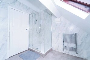 Casa, 6 habitaciones | Baño