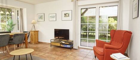 Fernseher, Stereoanlage