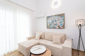 Smart TV - Green Almond Two Bedroom Loft with Pool Access (Kavala)