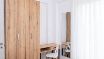 Bureau, Wi-Fi gratuit, draps fournis