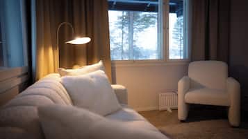 Villa | Minibar, in-room safe, blackout curtains, free WiFi