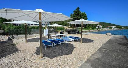 Stunning apartment in Janjina with house sea view