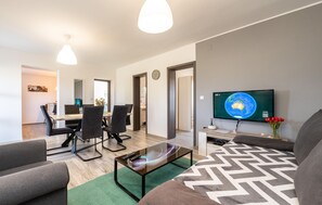 Smart TV, mesa de pingue-pongue