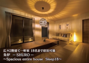 Deluxe Condo, 4 Bedrooms | Living area