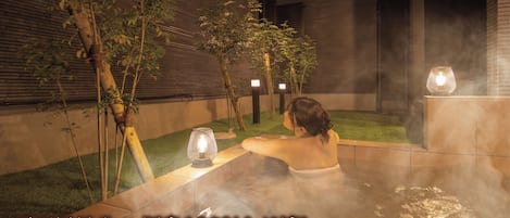 Deluxe Condo, 4 Bedrooms | Bathroom