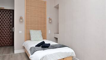 1 chambre, fer et planche Ă repasser, Wi-Fi, draps fournis