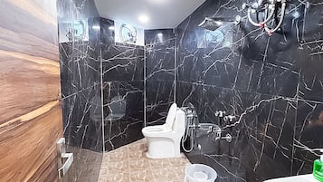 Double or Twin Room, City View | Bathroom | Free toiletries, towels, soap, shampoo