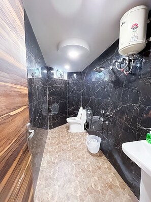 Double or Twin Room, City View | Bathroom | Free toiletries, towels, soap, shampoo