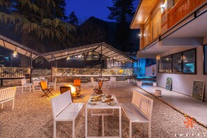 Exterior - Zostel Kasol (Kasol)