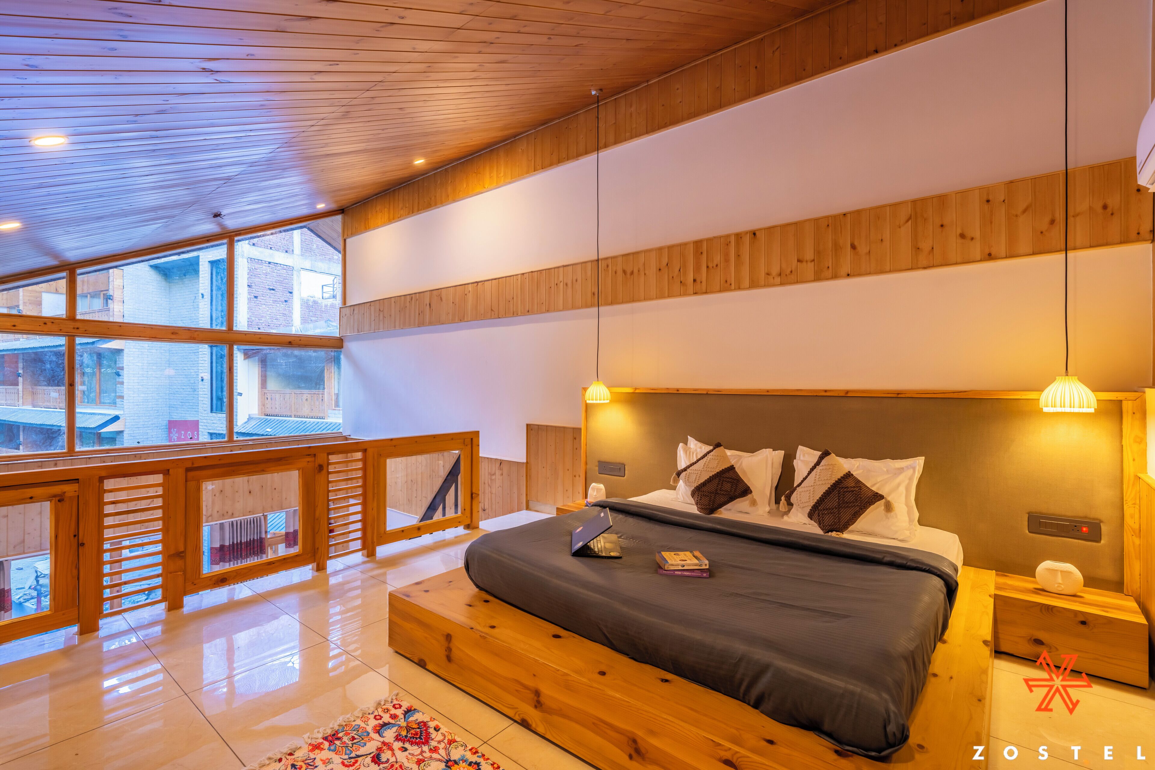 Deluxe Duplex Room (with balcony) | Free WiFi