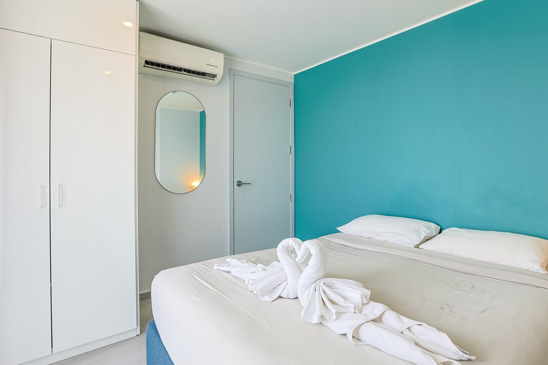 อพาร์ทเมนท์, ระเบียง, วิวภูเขา | ตู้นิรภัยในห้องพัก, ผ้าม่านกันแสง, เตารีด/โต๊ะรีดผ้า, Wi-Fi ฟรี