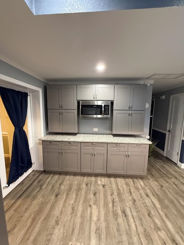 4 King Suite home spacious fun Beach home retreat 