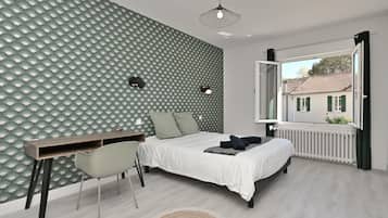 1 habitación, wifi y ropa de cama