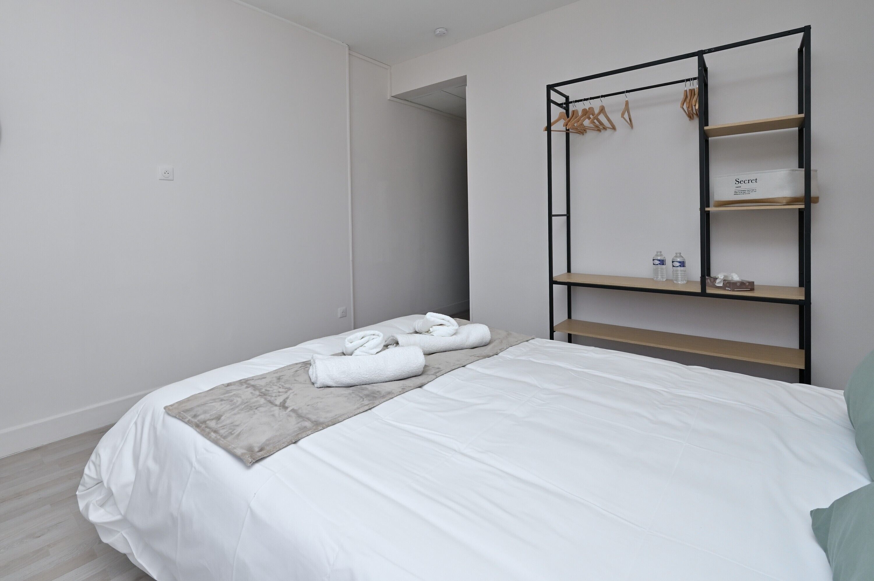 1 bedroom, WiFi, bed sheets