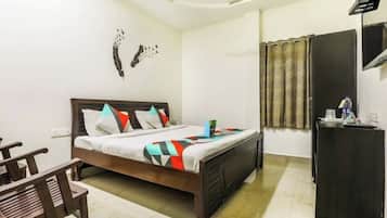 Deluxe Double Room | In-room safe, free WiFi