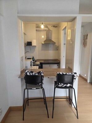 Private kitchen - Affordable and central: just right and comfortable (Vigo)