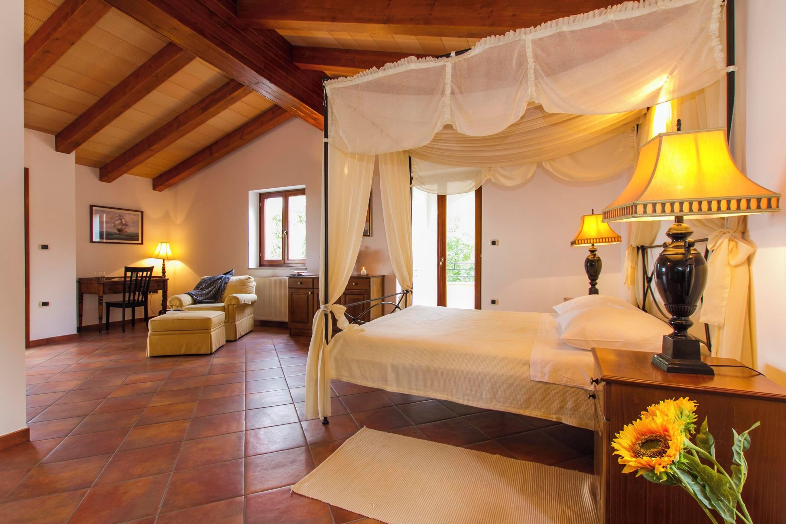 4 bedrooms, iron/ironing board, travel crib, free WiFi