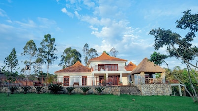 Beautiful architect-designed Home in the countryside in peaceful surroundings.