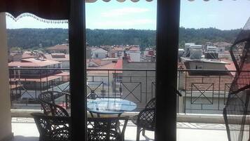 Apartment, Smoking