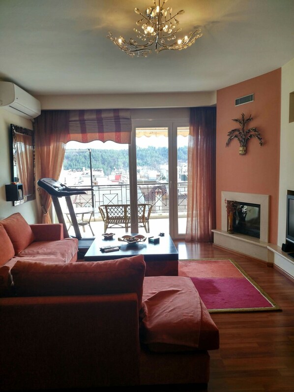 Apartment | 2 bedrooms - City Center Apartment With Mountain View (Grevena)