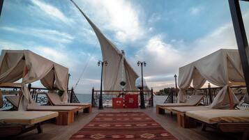 Sun deck