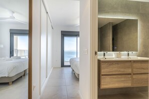 2 bedrooms - RentitSpain – Sea Views, Pool & Private Beach (Granada)