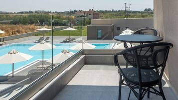 Double Room, Balcony | Egyptian cotton sheets, premium bedding, minibar, in-room safe